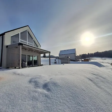 Biały Dereń Z Balią Na Wyłączność Willa Milówka