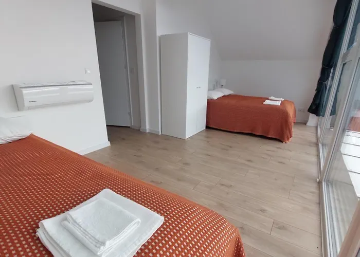 Biały Dereń Z Balią Na Wyłączność Willa Milówka