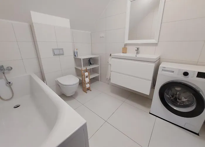 Bialy Deren Z Balia Na Wylacznosc