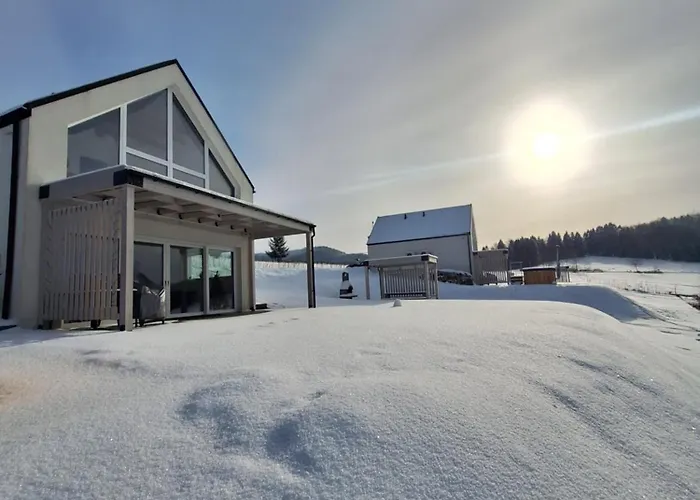 Biały Dereń Z Balią Na Wyłączność Willa Milówka